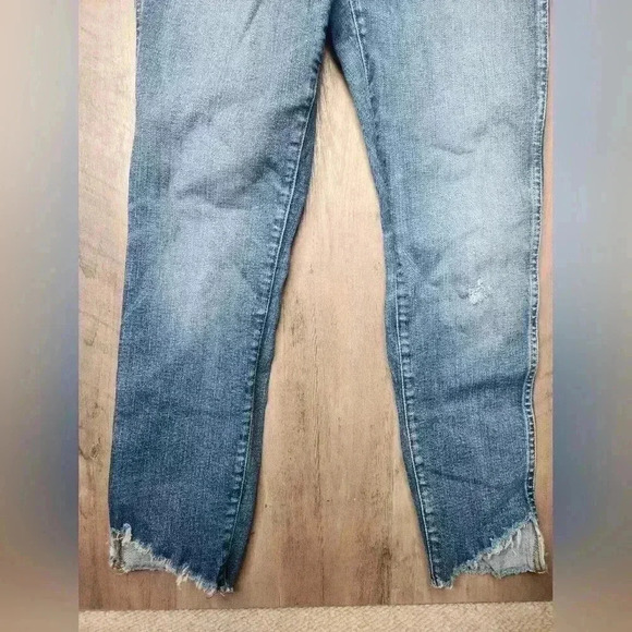 Madewell 10" High-Rise Skinny Jeans Cutout Tulip Raw Frayed Hem Edition 27 - Picture 6 of 12